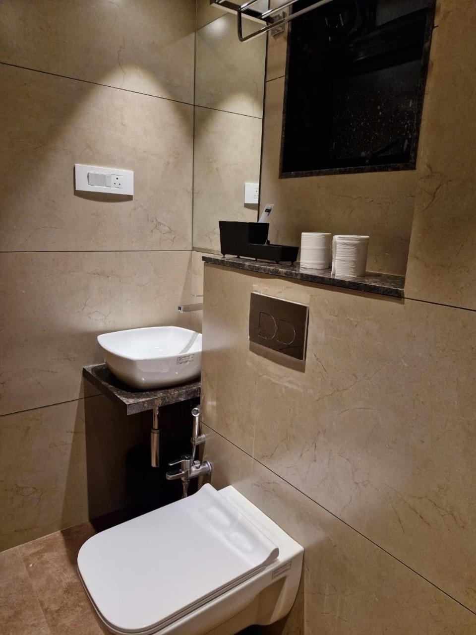 Avenue 10 Boutique Hotel Пуна Экстерьер фото
